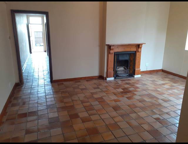 2 bed property to rent in KENILWORTH